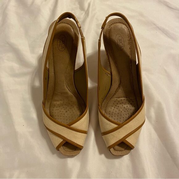 Circa Joan David Canvas Wedge Sandals Size 9 - Picture 4 of 16